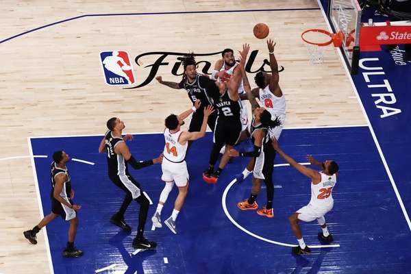 NBA總決賽史上十大高光時刻：阿奴諾比"神級補籃"位列第五